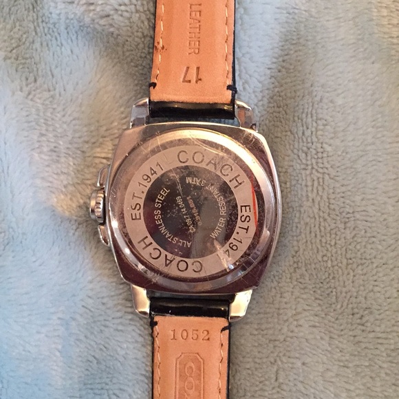 Genuine Coach Watch - Picture 3 of 7